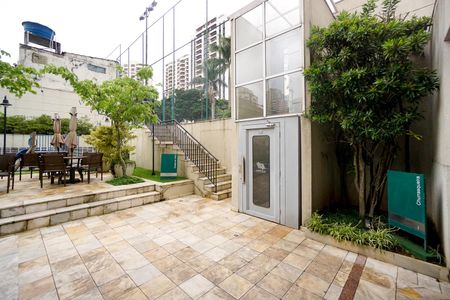 Apartamento à venda com 350m², 3 quartos e 4 vagasElevador acessível