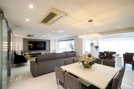 Apartamento à venda com 350m², 3 quartos e 4 vagasSala de jantar