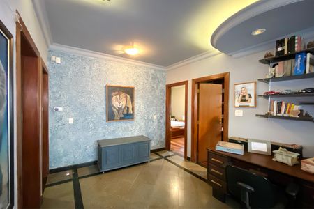 Casa à venda com 400m², 4 quartos e 3 vagas Casa à venda com 400m², 4 quartos e 3 vagasSala de Estar