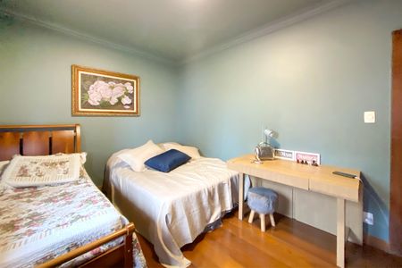 Casa à venda com 400m², 4 quartos e 3 vagas Casa à venda com 400m², 4 quartos e 3 vagasQuarto 3