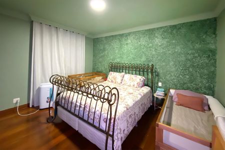 Casa à venda com 400m², 4 quartos e 3 vagas Casa à venda com 400m², 4 quartos e 3 vagasSuite 1