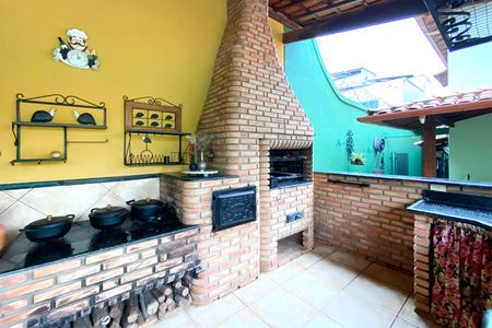 Casa à venda com 400m², 4 quartos e 3 vagas Casa à venda com 400m², 4 quartos e 3 vagasEspaço Gourmet