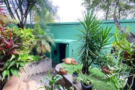 Casa à venda com 400m², 4 quartos e 3 vagas Casa à venda com 400m², 4 quartos e 3 vagasVaranda frente