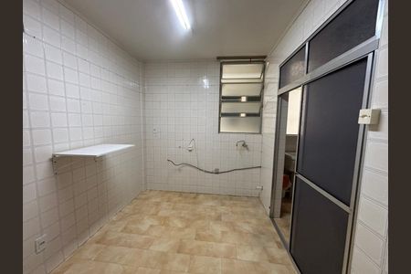 Apartamento para alugar com 68m², 2 quartos e sem vaga