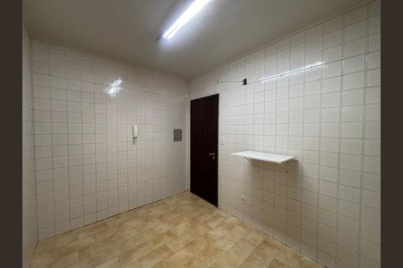 Apartamento para alugar com 68m², 2 quartos e sem vaga
