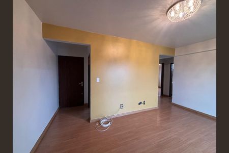 Apartamento para alugar com 68m², 2 quartos e sem vaga