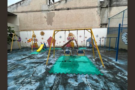 Apartamento para alugar com 55m², 2 quartos e 1 vagaÁrea comum - Playground