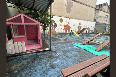 Apartamento para alugar com 55m², 2 quartos e 1 vagaÁrea comum - Playground