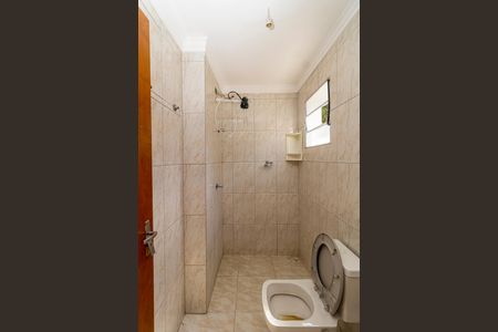 Banheiro de casa de condomínio para alugar com 1 quarto, 40m² em Horto Florestal, São Paulo