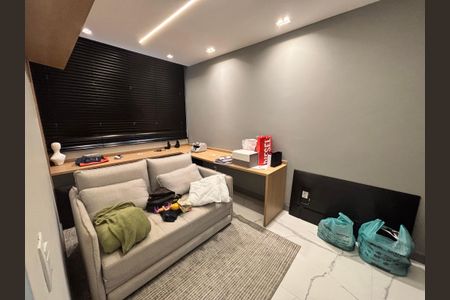 Casa de condomínio à venda com 433m², 4 quartos e 2 vagas Casa de condomínio à venda com 433m², 4 quartos e 2 vagasQuarto 2