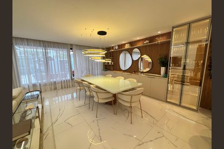 Sala de casa de condomínio à venda com 4 quartos, 433m² em Vargem Grande, Rio de Janeiro