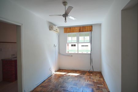 Sala de apartamento para alugar com 2 quartos, 63m² em Petrópolis, Porto Alegre