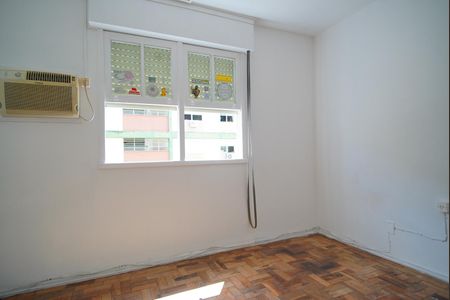 Quarto 2 de apartamento para alugar com 2 quartos, 63m² em Petrópolis, Porto Alegre