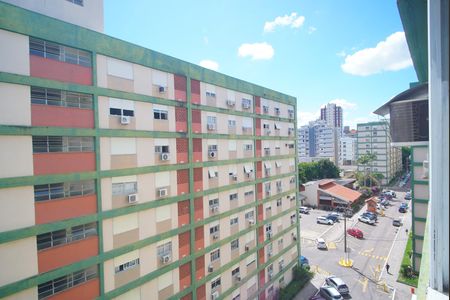 Sala - Vista de apartamento para alugar com 2 quartos, 63m² em Petrópolis, Porto Alegre