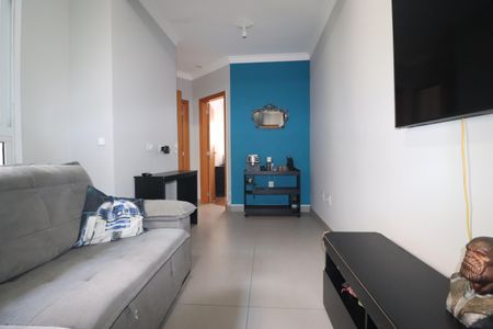 Sala de apartamento para alugar com 2 quartos, 55m² em Vila Santo Alberto, Santo André
