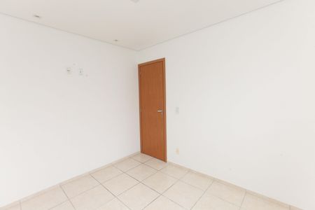Apartamento à venda com 2 quartos, 43m² em Califórnia, Contagem