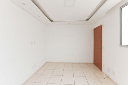 Apartamento à venda com 2 quartos, 43m² em Califórnia, Contagem