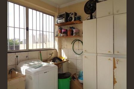 LAVANDERIA de casa à venda com 2 quartos, 85m² em Conceicao, Osasco