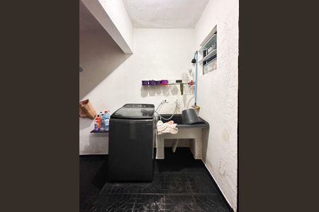 Casa à venda com 138m², 2 quartos e 2 vagas Casa à venda com 138m², 2 quartos e 2 vagasÁrea de Serviço