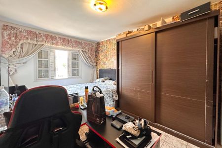 Casa à venda com 138m², 2 quartos e 2 vagas Casa à venda com 138m², 2 quartos e 2 vagasQuarto 2