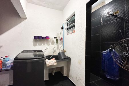 Casa à venda com 138m², 2 quartos e 2 vagas Casa à venda com 138m², 2 quartos e 2 vagasÁrea de Serviço