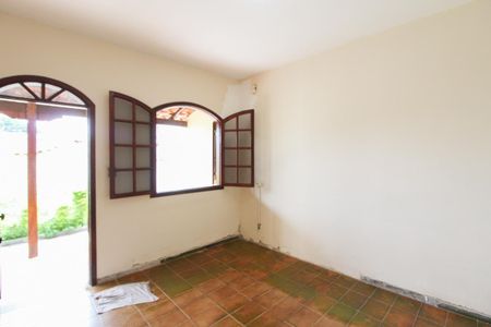 Sala de casa à venda com 3 quartos, 360m² em Jaqueline, Belo Horizonte