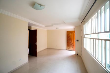 Sala de casa de condomínio para alugar com 3 quartos, 126m² em Chácara Seis de Outubro, São Paulo