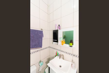 Casa à venda com 82m², 2 quartos e sem vaga Casa à venda com 82m², 2 quartos e sem vagaBanheiro