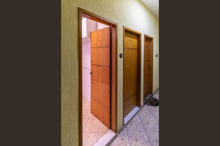 Apartamento para alugar com 84m², 2 quartos e sem vagaÁrea comum - Entradas do imóvel