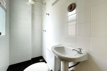 Apartamento para alugar com 117m², 2 quartos e 2 vagas Apartamento para alugar com 117m², 2 quartos e 2 vagasBanheiro de serviço