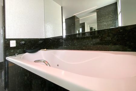 Apartamento para alugar com 117m², 2 quartos e 2 vagas Apartamento para alugar com 117m², 2 quartos e 2 vagasBanheiro da Suíte 1