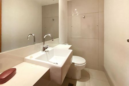 Apartamento para alugar com 117m², 2 quartos e 2 vagasLavabo