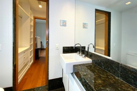 Apartamento para alugar com 117m², 2 quartos e 2 vagasBanheiro da Suíte 2