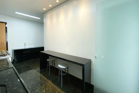 Apartamento para alugar com 117m², 2 quartos e 2 vagasCozinha