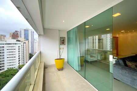 Apartamento para alugar com 117m², 2 quartos e 2 vagasVaranda da Sala