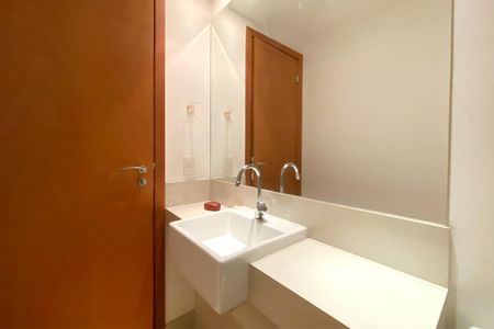 Apartamento para alugar com 117m², 2 quartos e 2 vagasLavabo