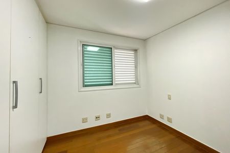 Apartamento para alugar com 117m², 2 quartos e 2 vagas Apartamento para alugar com 117m², 2 quartos e 2 vagasSuite 1