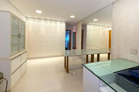 Apartamento para alugar com 117m², 2 quartos e 2 vagasSala