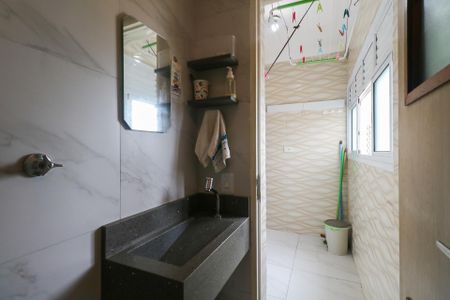 Apartamento à venda com 87m², 3 quartos e 1 vagaBanheiro da Área de Serviço