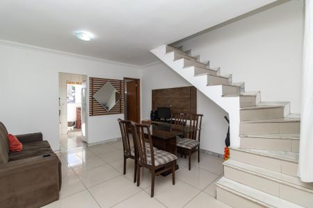 Casa à venda com 2 quartos, 153m² em São João Batista, Belo Horizonte