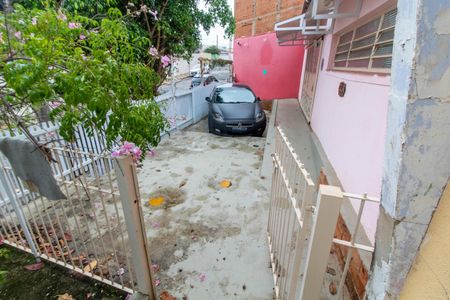 Casa para alugar com 250m², 3 quartos e 1 vaga Casa para alugar com 250m², 3 quartos e 1 vagaÁREA EXTERNA FRENTE