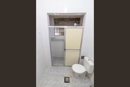 Casa para alugar com 250m², 3 quartos e 1 vaga Casa para alugar com 250m², 3 quartos e 1 vagaBANHEIRO