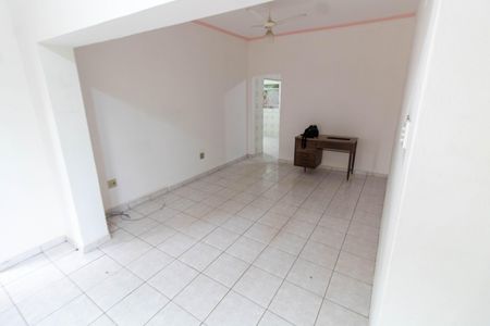 Casa para alugar com 250m², 3 quartos e 1 vaga Casa para alugar com 250m², 3 quartos e 1 vagaSALA