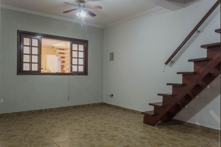Sala de casa à venda com 3 quartos, 194m² em Conjunto Residencial Pombeva, São Bernardo do Campo