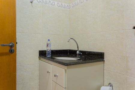 Casa à venda com 194m², 3 quartos e 1 vaga Casa à venda com 194m², 3 quartos e 1 vagaBanheiro