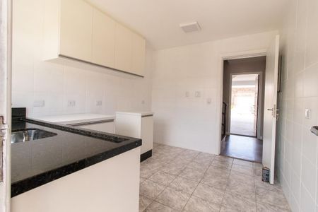 Casa para alugar com 89m², 3 quartos e 2 vagas Casa para alugar com 89m², 3 quartos e 2 vagasCozinha - Armários