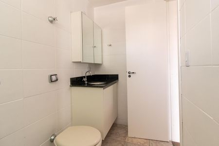 Casa para alugar com 89m², 3 quartos e 2 vagas Casa para alugar com 89m², 3 quartos e 2 vagasBanheiro Social