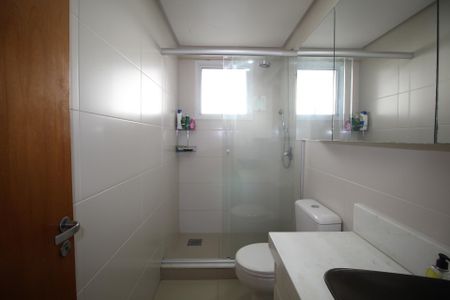 Apartamento à venda com 73m², 2 quartos e 2 vagasBanheiro da Suíte 1