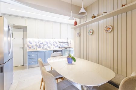 Apartamento à venda com 193m², 2 quartos e 3 vagasCozinha