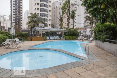 Apartamento à venda com 193m², 2 quartos e 3 vagasÁrea comum - Piscina